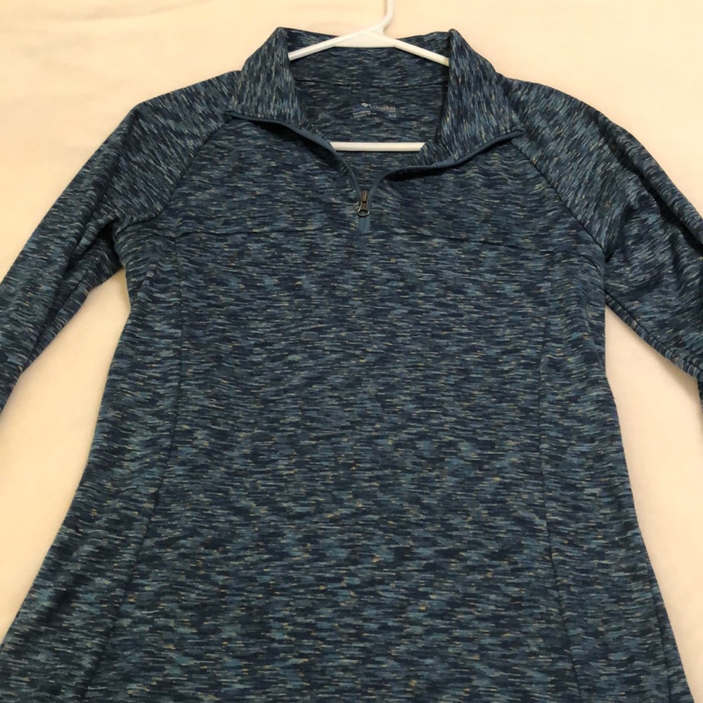 Columbia long sleeve shirt